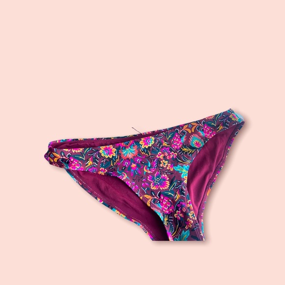 BOGO Bikni Bottoms - Picture 2 of 5